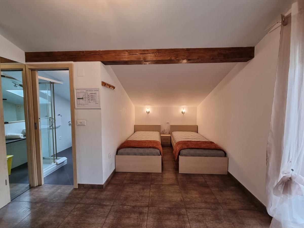 Apartment And Rooms Hisa Sonca Kobarid Exterior photo