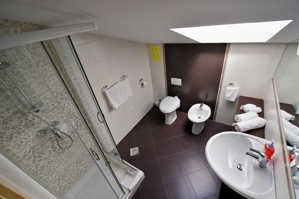 Apartment And Rooms Hisa Sonca Kobarid Room photo